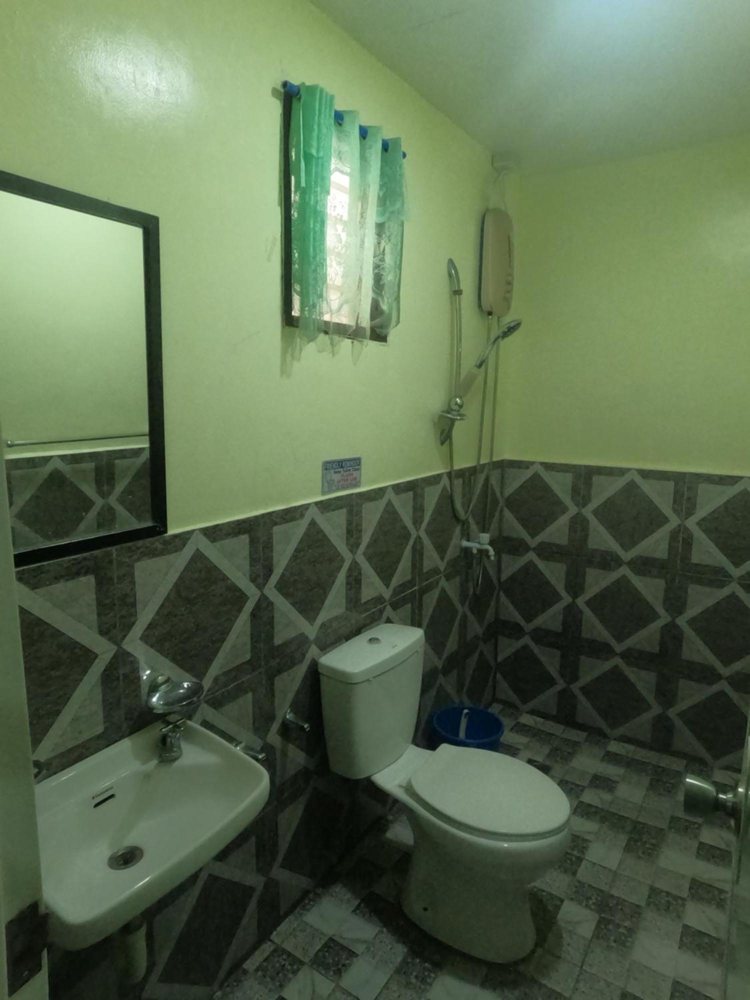 Edgar'S Guest House Moalboal Rom bilde